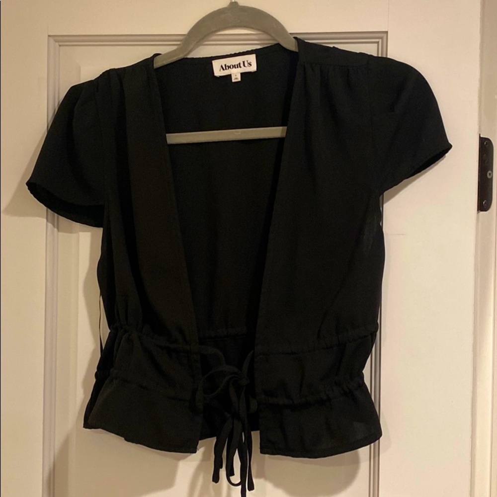 Black tie front top size small